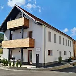 Wohnung-nummer-1 アパート *
